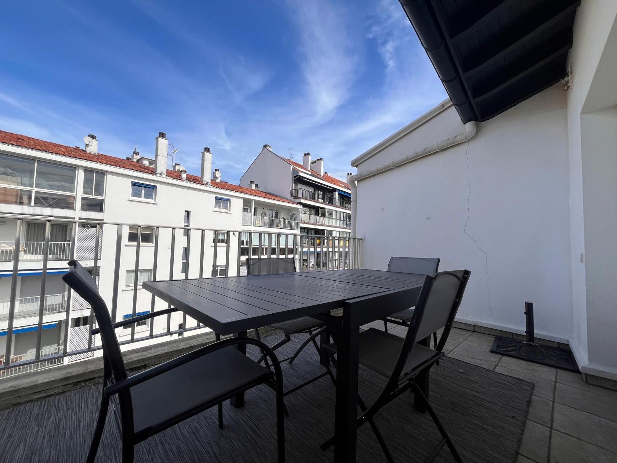 Coeur De Saint-Jean-De-Luz : Appartement Lumineux Avec Balcon, Proche Plage Et Commerces - Fr-1-239-1079 المظهر الخارجي الصورة